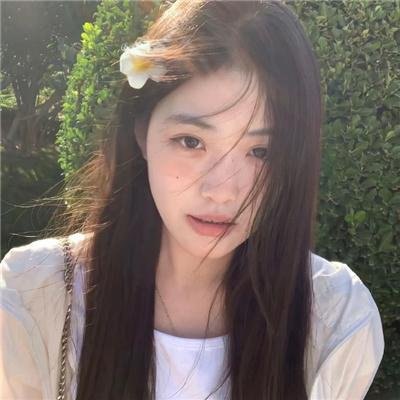托米莉斯女王 海报